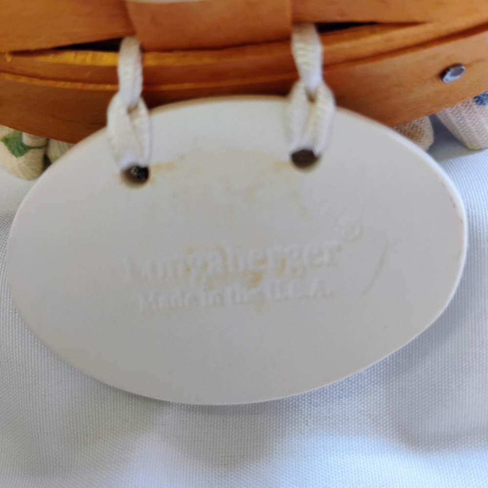 Longaberger Yellow Basket with Floral Liner - Picture 15 of 16